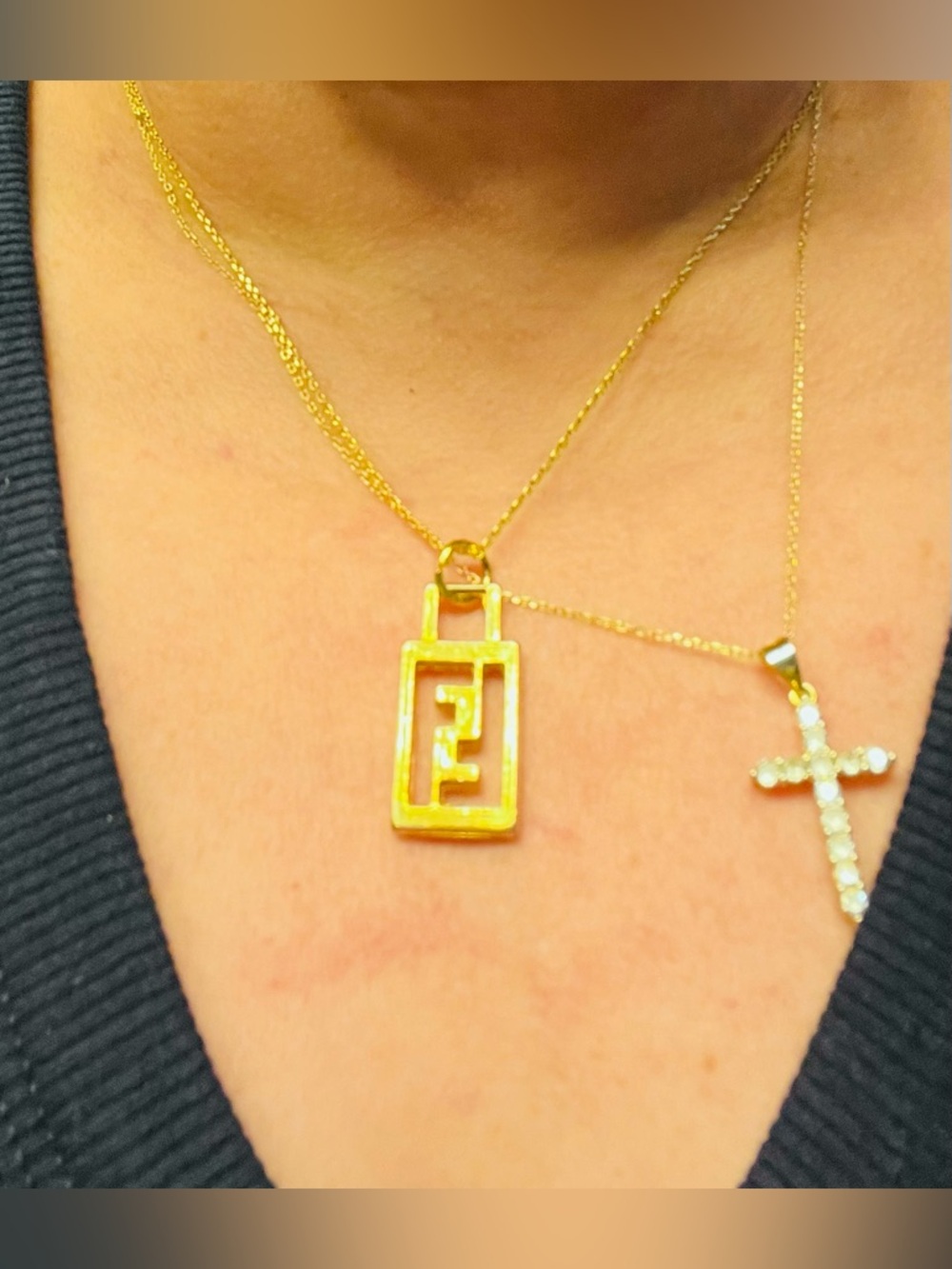 FENDI zipper pull and necklace